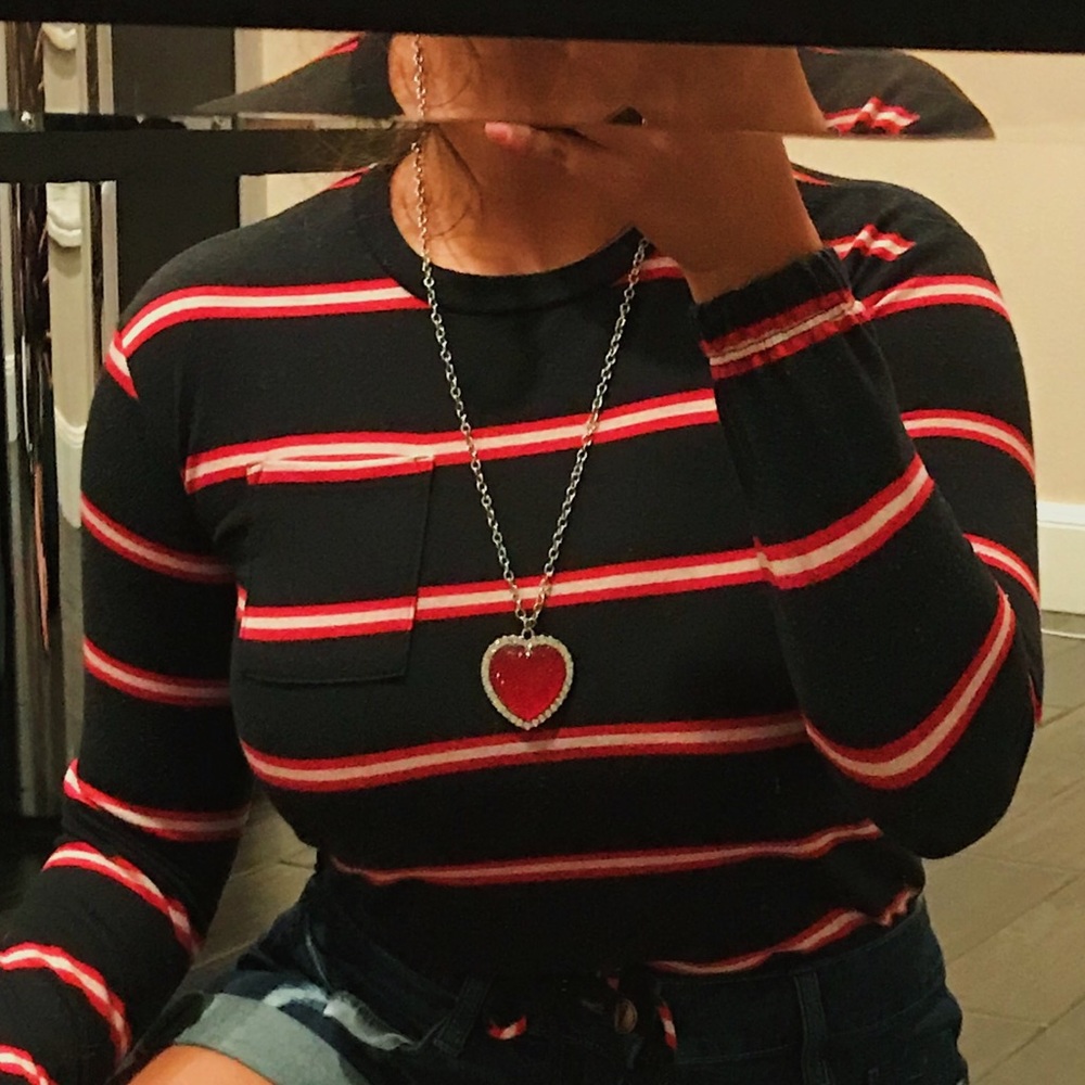🌻Red & Silver heart pendant necklace